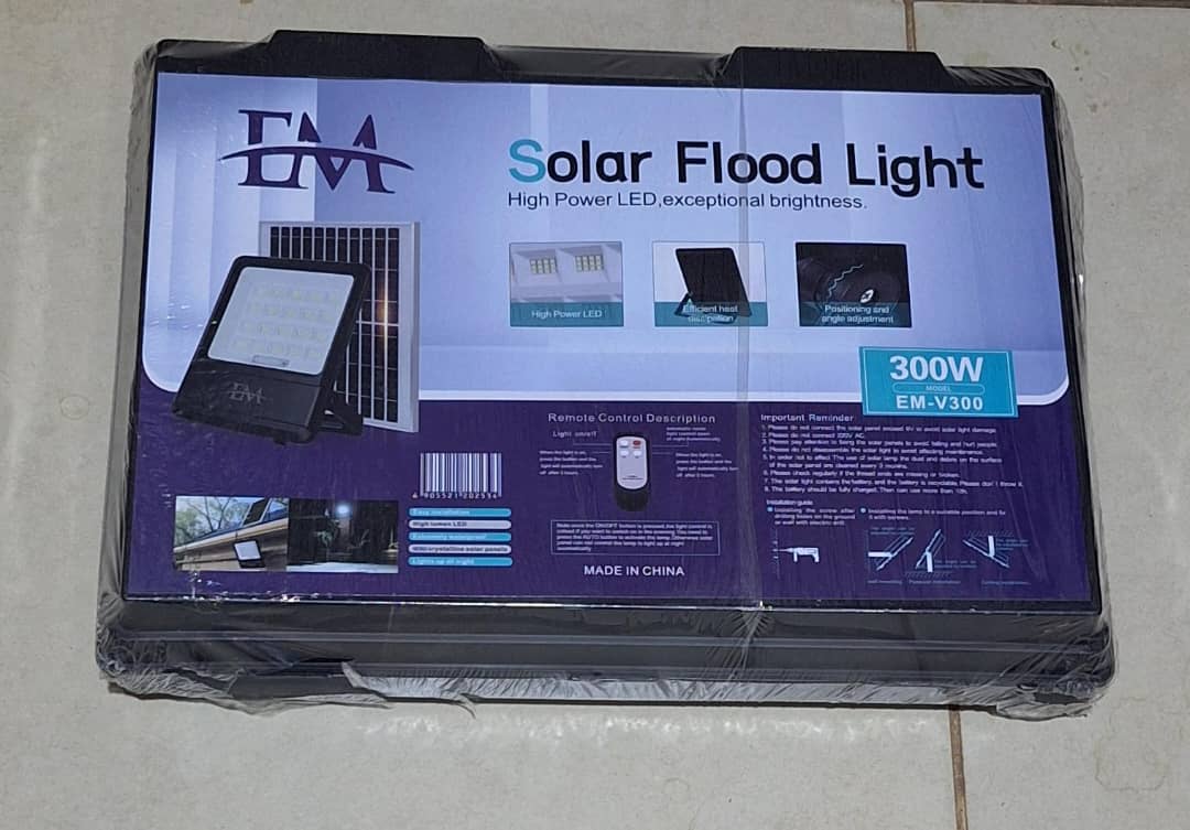 Lampe  Solaire EM-V300 – 300W